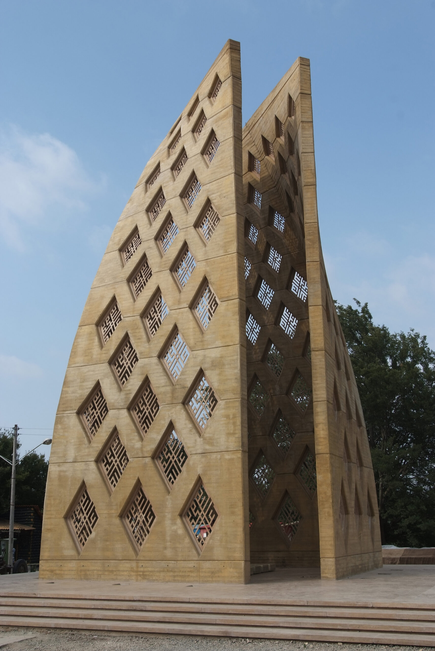 یادمان شهدای گمنام ناهار خوران گرگان